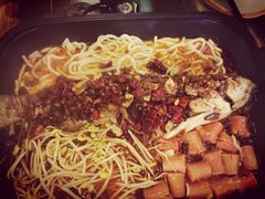 -川渝窈妹纸包鱼·齐齐哈尔烤肉