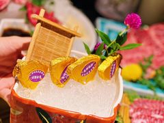 -山川小町·极番烧肉(新地假日广场店)