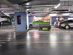 -龙湖虹桥天街-停车场