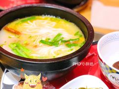 -妈妈故事米线(市府恒隆店)