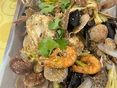 -鑫渔港海鲜本地菜·山海关浑锅(东戴河店)