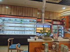 -哈尔滨小酒馆·鲜肉现穿自助烧烤(康新花园店)