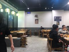 大堂-仁虎老火锅(黄泥磅店)