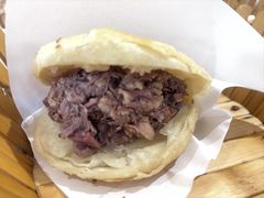 -闫家驴肉老店(华电一校店)