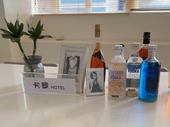 -卡罗酒店(东门晒布地铁站店)