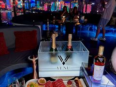 -VENU+海景酒廊