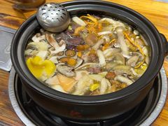 -菌之家·专业纯野生菌火锅·特色炒菌