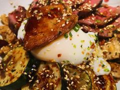 炙烧鹅肝小排碗-POKEE VIA&Brunch·维娅(重庆来福士店)