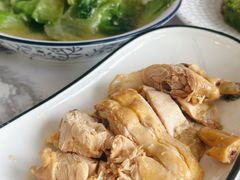 白斩鸡-蟹天蟹地农家菜·阳澄湖大闸蟹(浅水湾店)