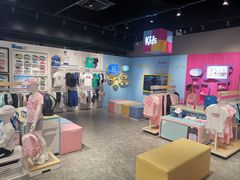 -SKECHERS 斯凯奇(上海国际时尚中心店)