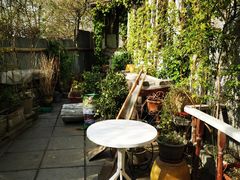 -斯多格书乡(北京大学畅春园店)