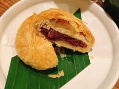 玫瑰鲜花饼-云海肴·汽锅鸡·云南菜(美罗城店)