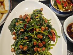 -靠山屯东北农家菜(八龙桥雅苑店)
