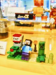 -乐高品牌旗舰店(人民广场店)