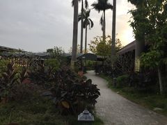 -花溪雨·森林餐厅(石基店)