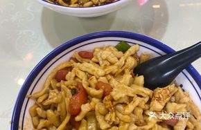 Tomato and Egg Stir-fried with Hand-Pressed Noodles