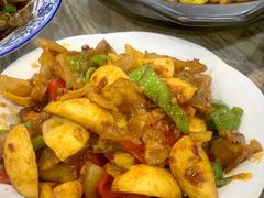 -江城燕子大排档(江汉路步行街店)