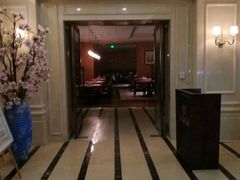 -安徽饭店·白鹭阁自助餐厅(梅山路店)