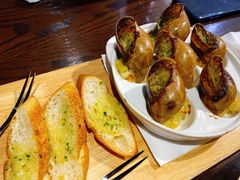 焗法式蜗牛配蒜香面包-斯比特花园西餐厅(东方商厦店)