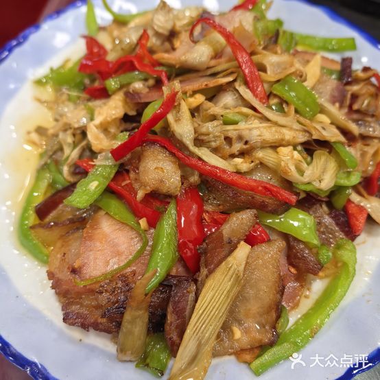 神农架刘家柴火饭农庄