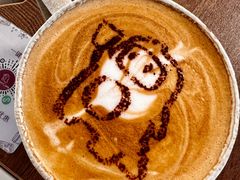 椰椰肉贵拿铁-Dinoo 片场咖啡(酒仙桥店)