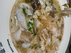 -渔语鱼酸菜鱼新川菜(来福士店)