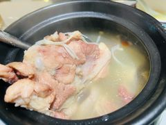 -老火大骨头汤馆
