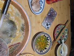 -洱火云南酸菜牛肉火锅(石景山当代商城店)