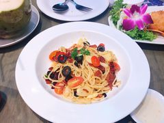 -The Dishes Seafood & Restaurant