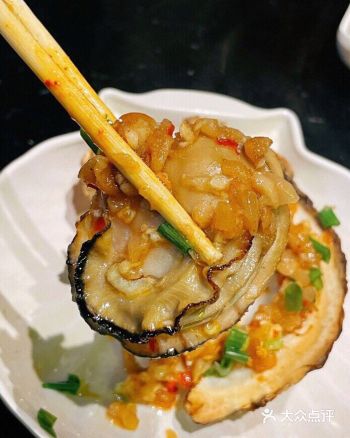店名：蚝布斯 坐标：涉外一条街对面，一师范也很近