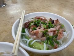 叉烧濑粉-杞兴东莞烧鹅