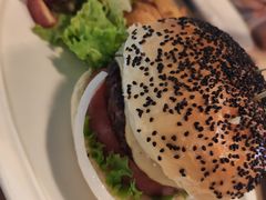 招牌牛肉汉堡-UPPER KITCHEN(延安路店)
