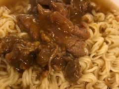 沙爹牛肉即食面-翠华餐厅