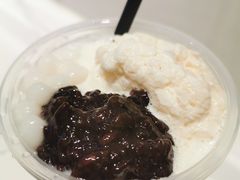 招牌白雪黑糯米冰粉-甜心闲生传统手工冰粉(太古里店)