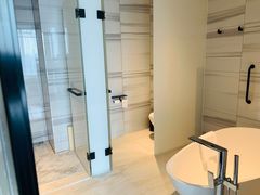 -大连星海皇冠假日酒店