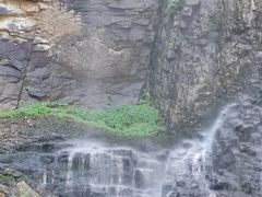 -燕子河大峡谷天坑仙境