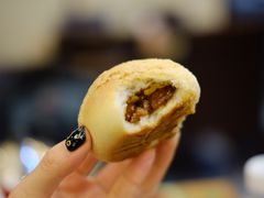 酥皮焗叉烧包-添好运点心专门店(深水埗店)