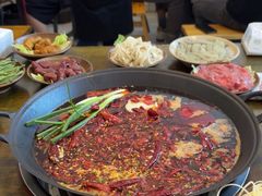 -黄潇洒老火锅(九眼桥宏济巷店)