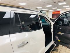 -车水马龙3M汽车贴膜冠军店隐形车衣改色膜(漕宝路中环店)