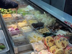-红渡小香·牛肉麻辣香锅(车站南路店)