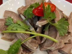 -侬佳蒸菜馆(听潮店)