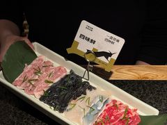 -三出山火锅(万象天地店)