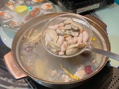 -千岛蚝高压锅生蚝·人参火锅(白云万达店)