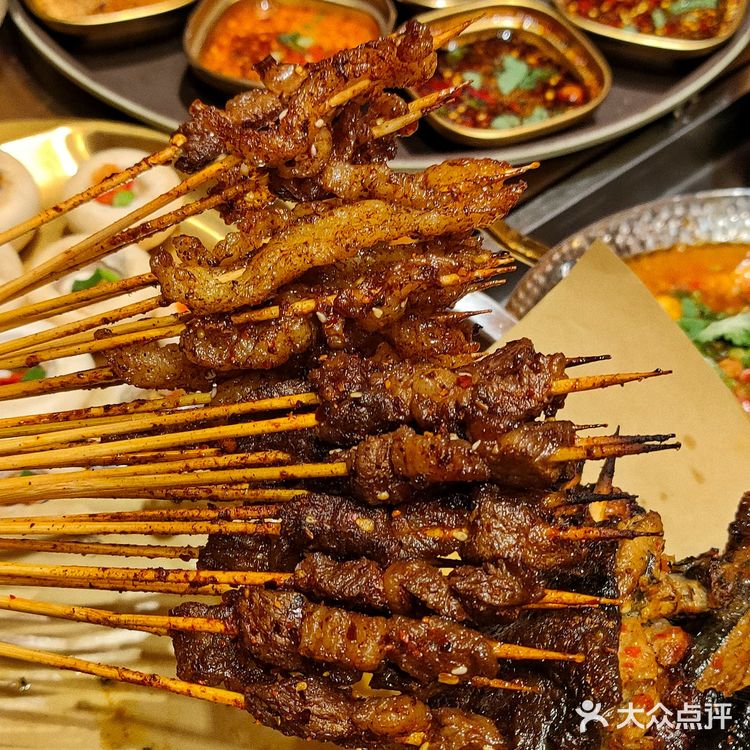 昆明！炫不停根本炫不停的清真烧烤