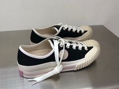 -Acne Studios(芮欧百货店)