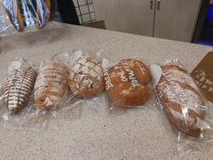-研麦家面包(亚泰华府店)
