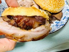 烧饼夹肘子-傅记酱肉