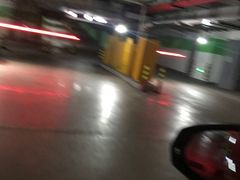 -万象城-停车场