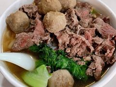 牛丸拼牛肉汤-菜忠潮州牛肉店(岗厦店)
