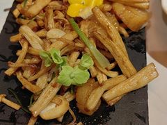 -荟廷·晶萃(陆家嘴尚悦湾店)